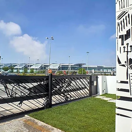 Bed and Breakfast Solar Antigo Porto Aeroporto Maía