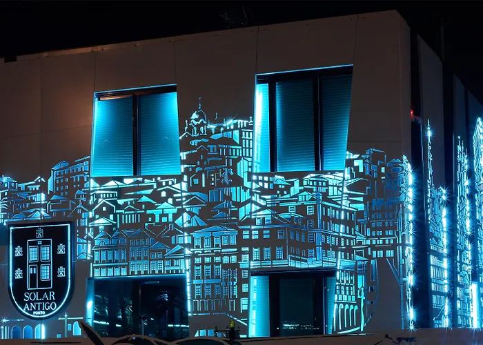 Solar Antigo Porto Aeroporto Couette-café