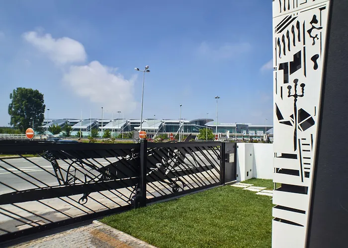 Solar Antigo Porto Aeroporto 4*